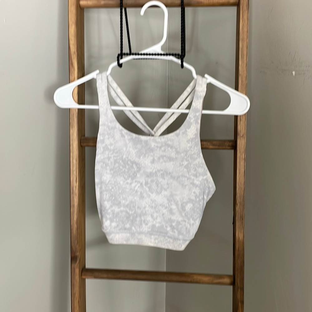 High neck Lululemon energy bra!